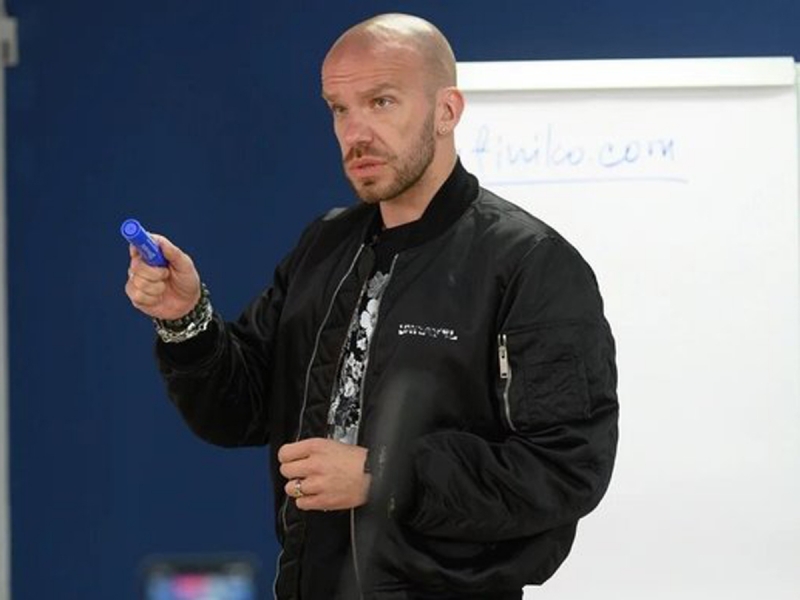 В РФ рухнула собравшая с россиян миллиарды финансовая пирамида Finiko